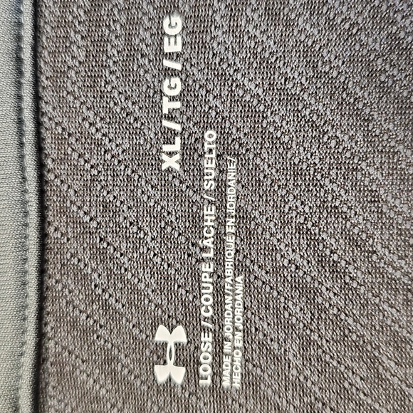 Under Armour Gray XL Loose Fit Athletic Pullover - Picture 5 of 6